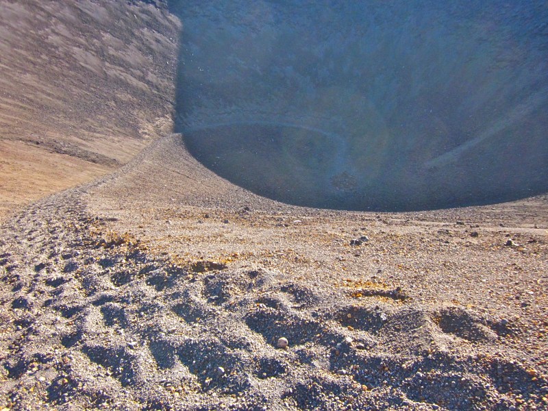hike into cincer cone